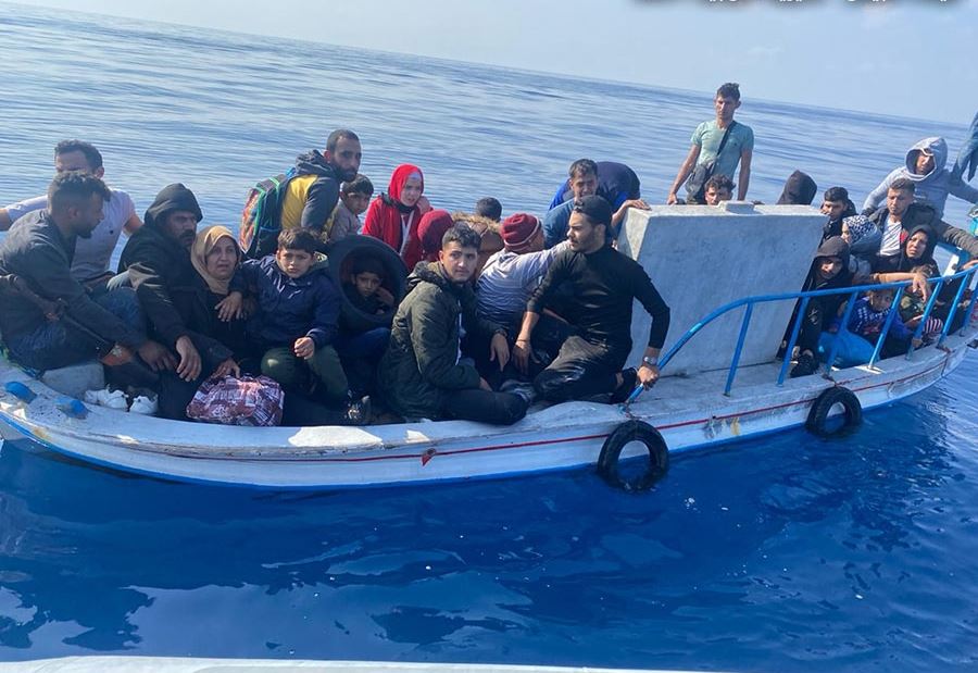 الجيش يحبط عملية تهريب أشخاص بطريقة غير شرعية 