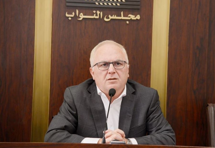 "التمديد لقائد الجيش"... ضاهر: همس عن فكرة في السر