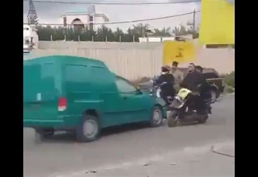 بالفيديو: دهس المشيّعين على طريق الصرفند!