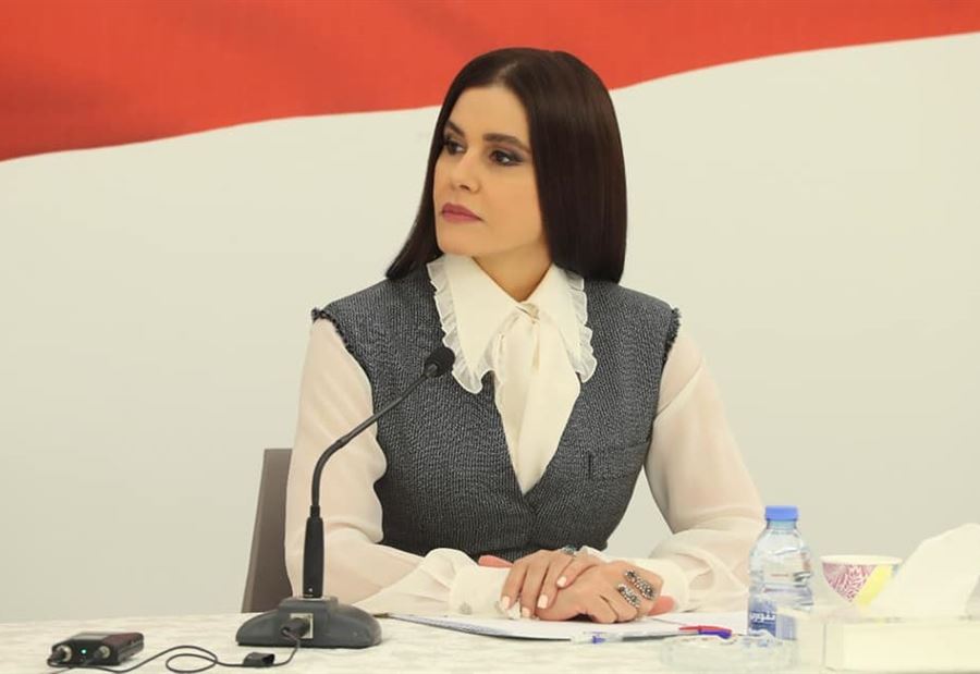 "نار تحت الرماد" بين ستريدا والدكّاش!