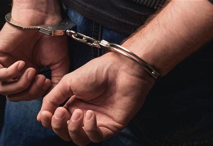 مُروجا مخدّرات وعملة مزيّفة في قبضة الأمن 