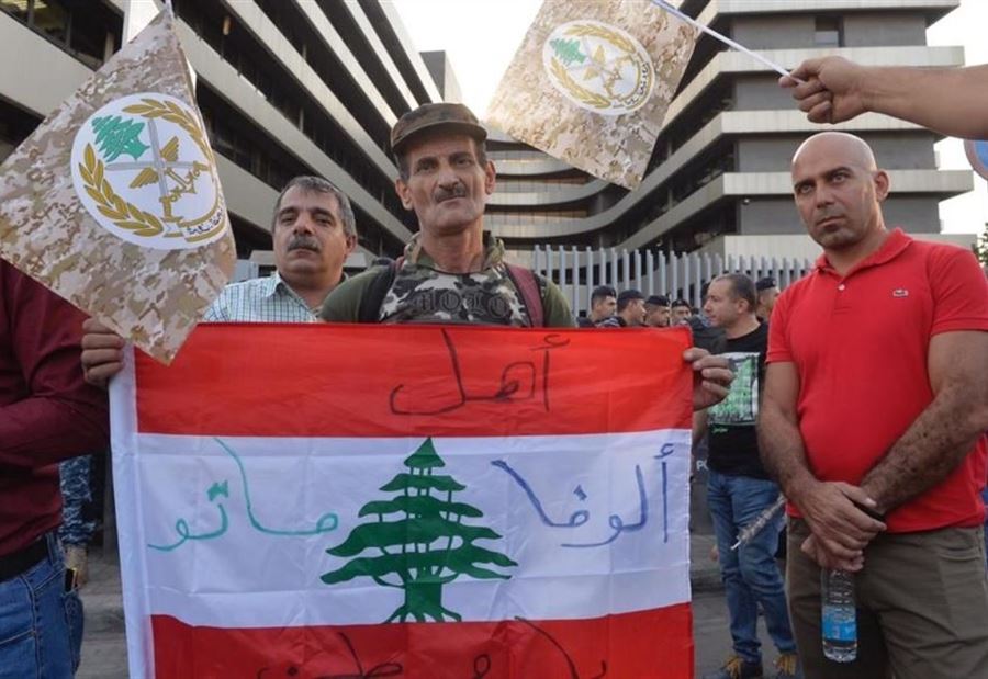 العسكريون المتقاعدون "يتريثون"... ماذا عن تحرّكاتهم المقبلة؟!