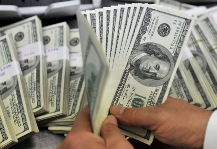 الدولار يعود الى "ATM"