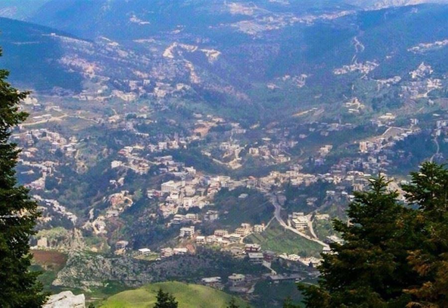بعد إستقالات عدّة... مطالباتٌ بحلّ مجلس بلدي!