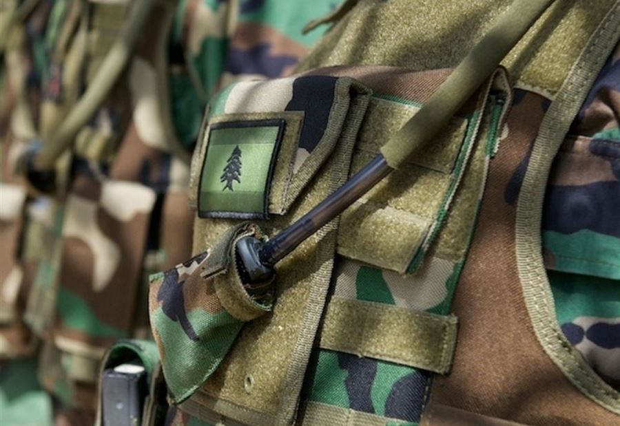 خبير دستوريّ: حل وحيد لمنع الشغور في قيادة الجيش