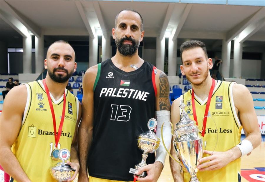 كوفيّات وأعلام فلسطينية تضع مباراة الرياضي وبيروت على المحكّ!