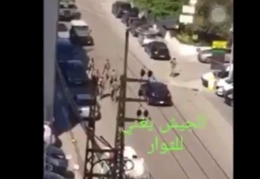 بالفيديو: عناصر الجيش يُغنّون ..."هيلا هيلا هو"!