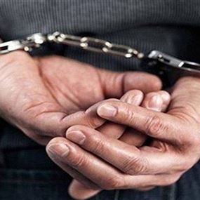 مطلوب للقضاء بموجب 12 مذكرة بقبضة القوى الأمنية مطلوب للقضاء بموجب 12 مذكرة بقبضة القوى الأمنية