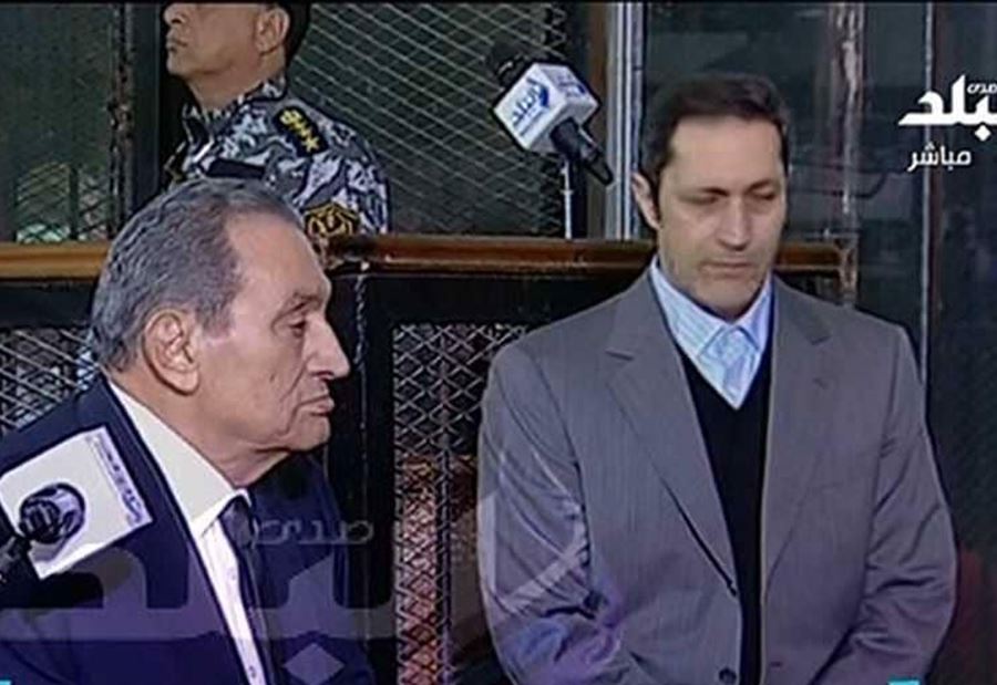 مبارك ومرسي وجها لوجه في المحكمة