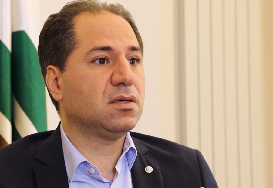 "لبنان رهينة"... الجميّل يتحدّث عن "مخاطر ضخمة"! "لبنان رهينة"... الجميّل يتحدّث عن "مخاطر ضخمة"!