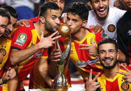 نجمان سابقان يكشفان أسباب خسارة الأهلي للبطولة الأفريقية
