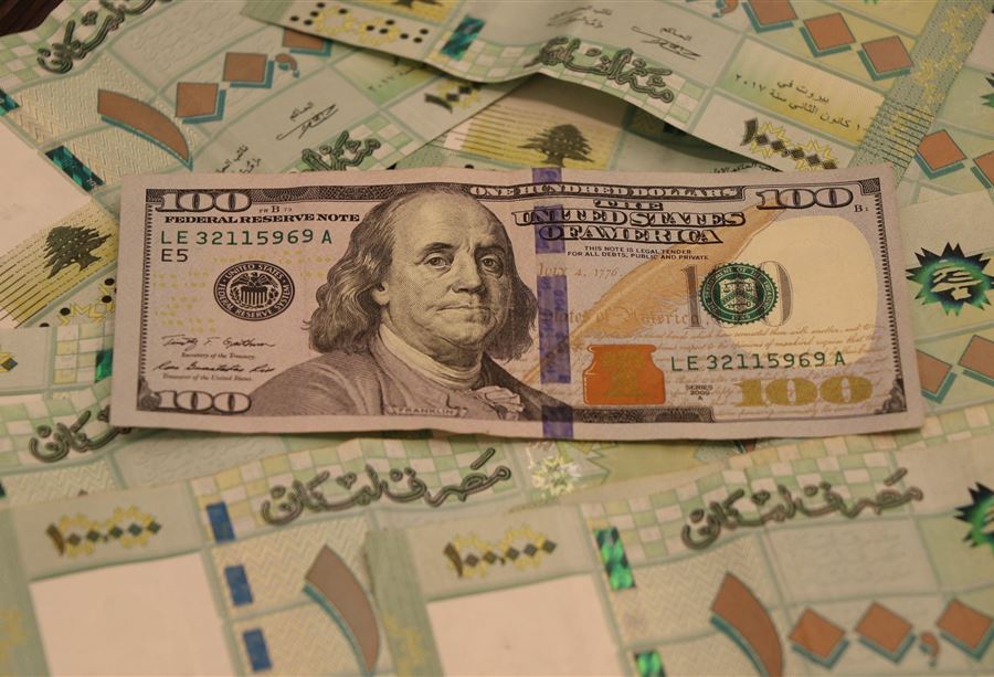 دولار السوق السوداء... كم سجّل اليوم؟