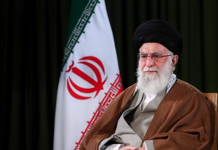 في زمن "كورونا" ... فتوى لخامنئي بشأن الصيام 