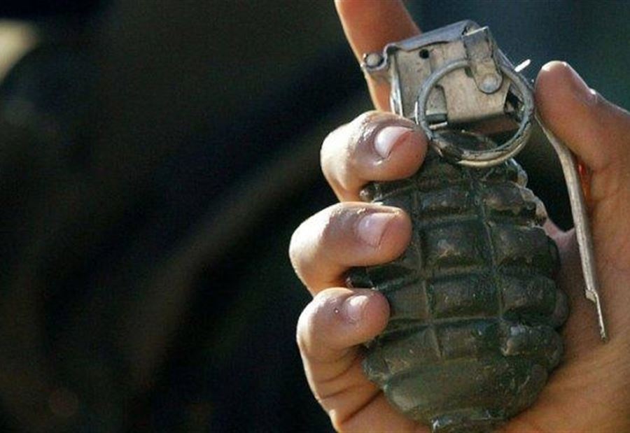 القاء قنبلة ليلاً على مسجد في بعلبك  القاء قنبلة ليلاً على مسجد في بعلبك
