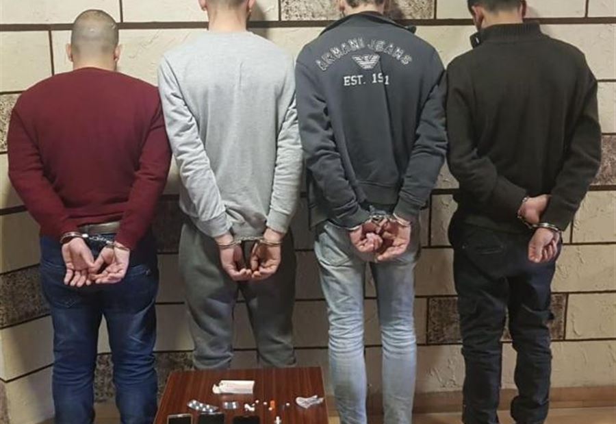بالصور: توقيف مروجي مخدرات في النبطية