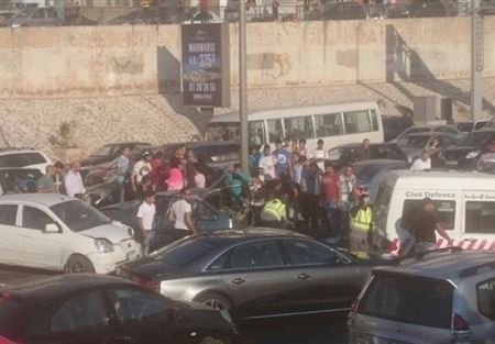 بالصورة: حادث سير على اوتوستراد الاسد