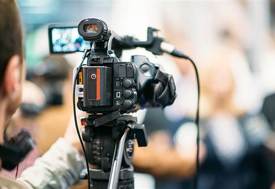 إعلامي متّهم بترويج المخدّرات مع عشيقه... ما حقيقة الأمر؟ إعلامي متّهم بترويج المخدّرات مع عشيقه... ما حقيقة الأمر؟