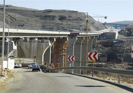 اجراءات سير ليل غد على جسر المديرج