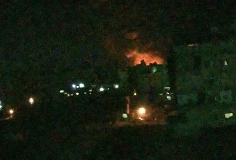 بالفيديو: انفجارات تهز محيط دمشق وصواريخ اسرائيلية من فوق لبنان