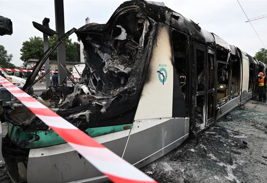 تظاهرات فرنسا الى تراجع مع اعتقال 157 شخصا فقط
