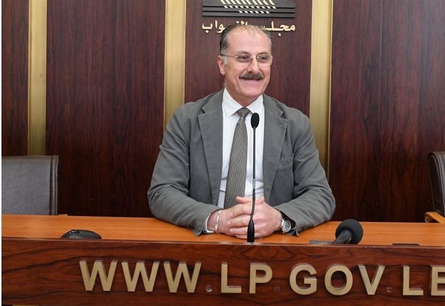 عبدالله يؤيد كنعان: ضرورة عقد جلسة استثنائية للحكومة 