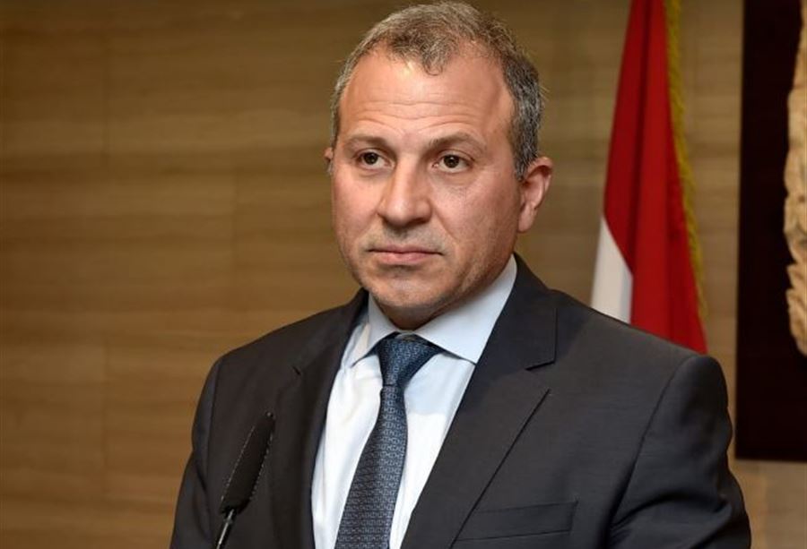 باسيل من الإصرار على المواجهة … الى الهروب من المعركة باسيل من الإصرار على المواجهة … الى الهروب من المعركة