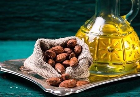 10 فوائد جمالية مذهلة لزيت اللوز