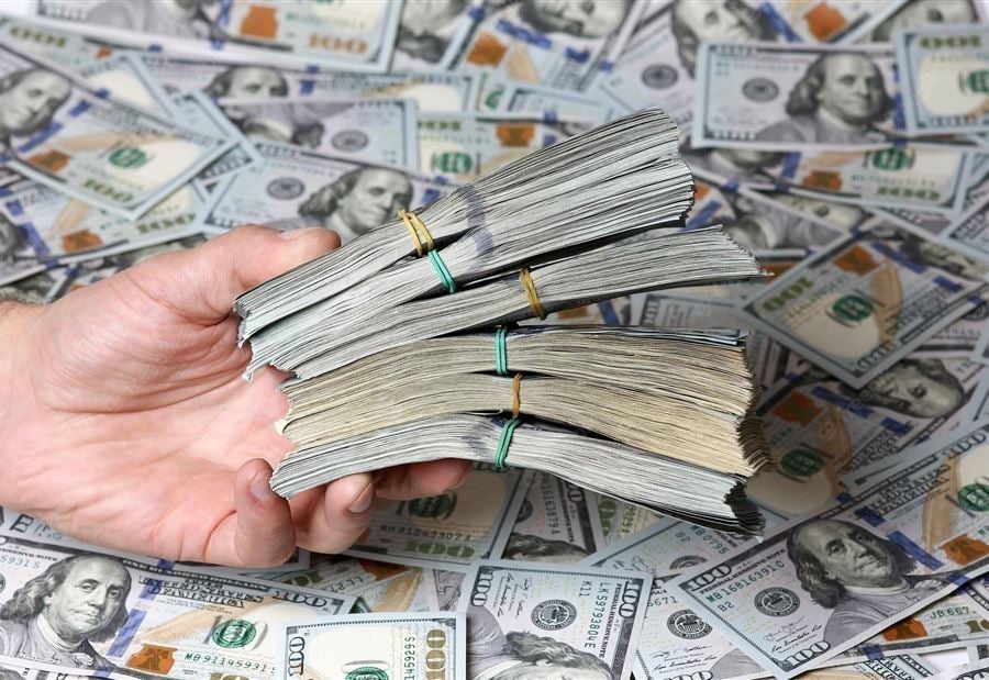 مخاوف جدية على أموال المودعين مع نهاية تموز!