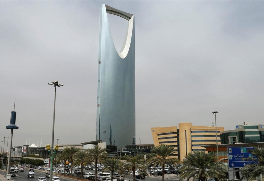 السعودية وحكومة دياب