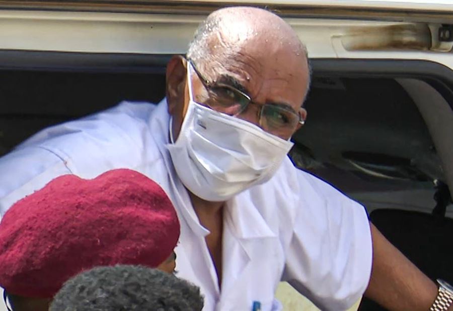بعد وفاة مُدير مكتبه... تدَهور صحة الرئيس السوداني السابق