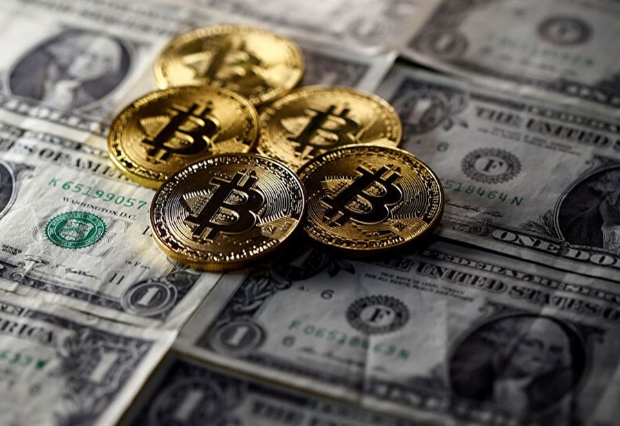 "بتكوين" تقفز إلى قمة غير مسبوقة