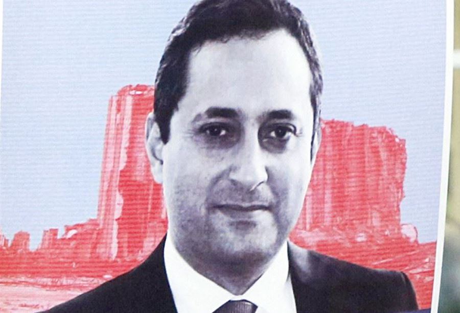 مصدر أمني: توقيف طارق البيطار "قيد الدرس"