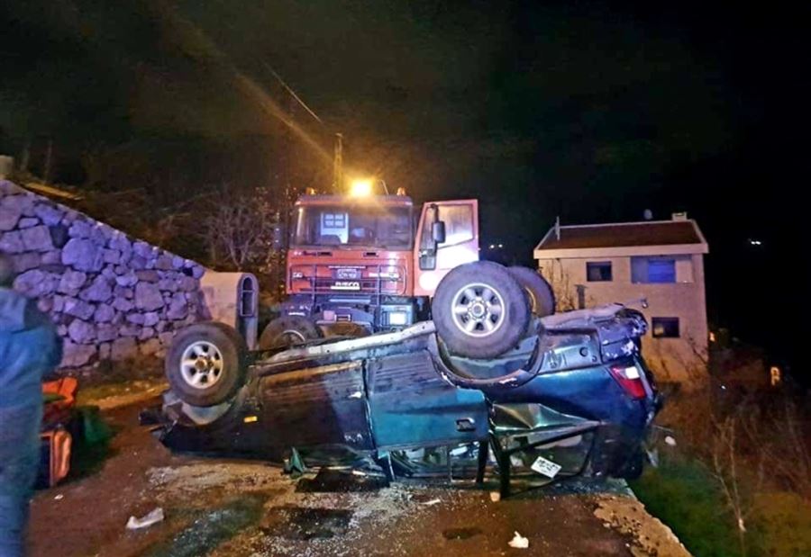 جريحتان بتدهور سيارة في حراجل كسروان