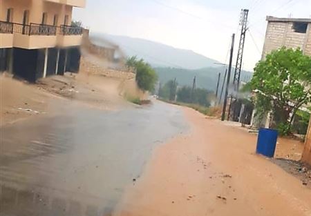 بالصورة: السيول تعيق حركة المرور في عكار 