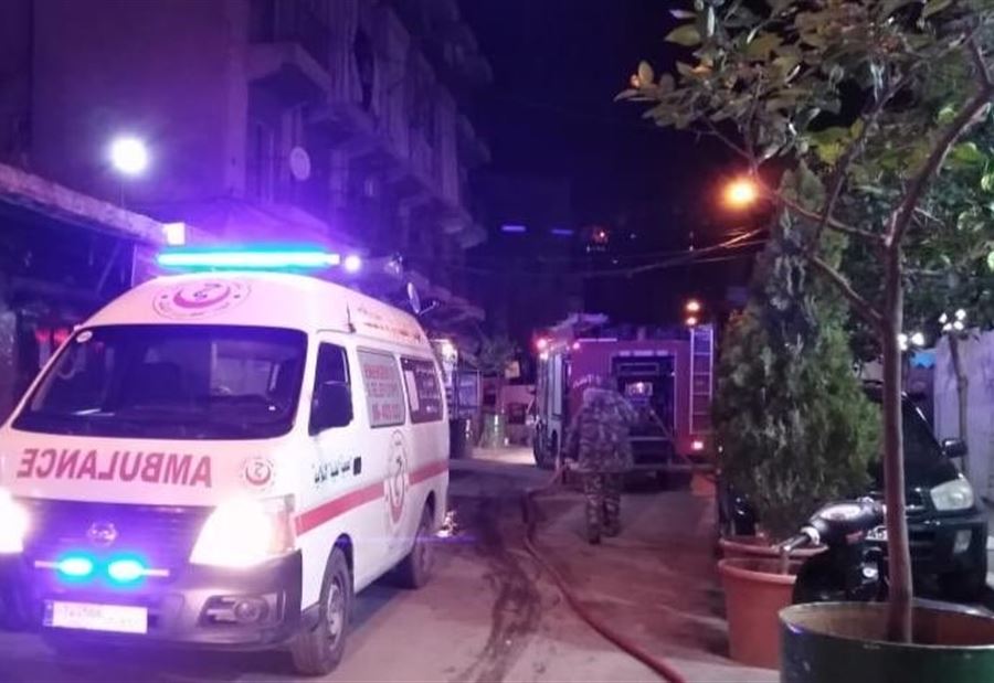 بالصورة: حريق داخل منزل في ساحة الدفتار- طرابلس