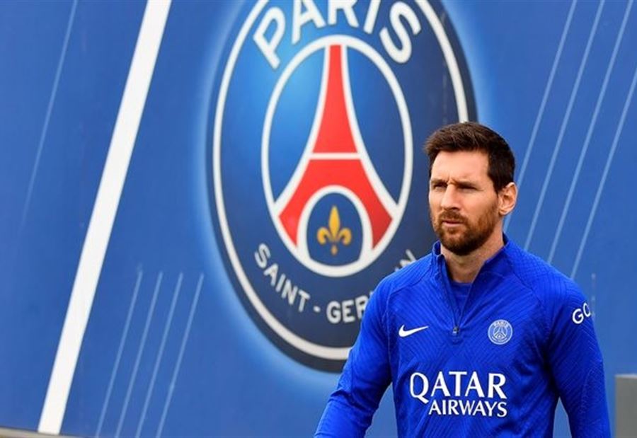"عليه أن يقرّر"... ميسي إلى برشلونة؟