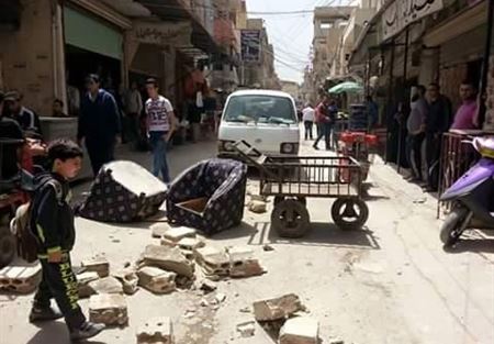  اغلاق الشارع الفوقاني في عين الحلوة