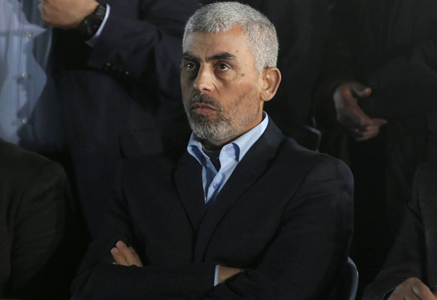 عام كامل... تقرير يكشف كيف نجا السنوار من قبضة إسرائيل 5 مرات