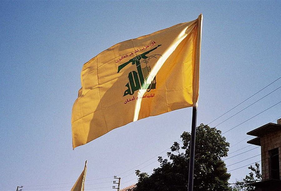 اتصالاتٌ مِن تحت الطاولة