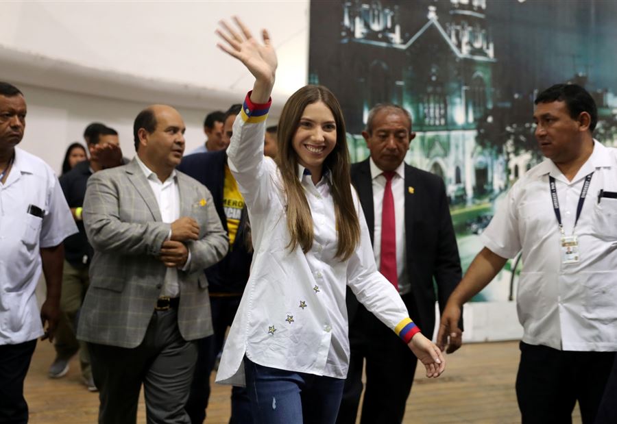 زوجة غوايدو لمادورو: يكفي بالفعل! زوجة غوايدو لمادورو: يكفي بالفعل!