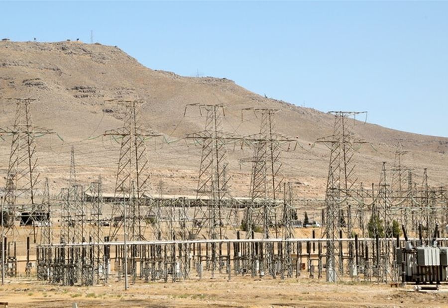 صيانة الخط الكهربائي بين سوريا والأردن... ما علاقة لبنان؟