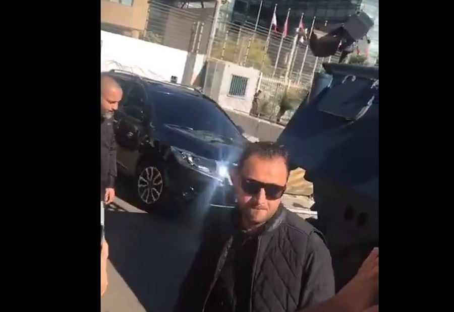 بالفيديو: موكب بري يخرج بطريقة لافتة من مجلس النواب