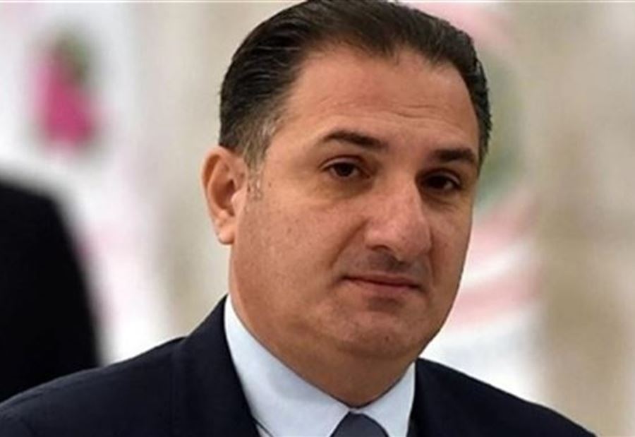 من وزير الاتصالات إلى موظفي "تاتش"...
