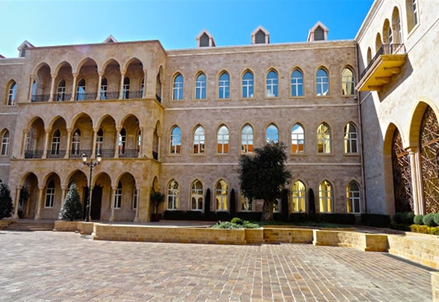 دولة عربية "على الخط الحكومي"