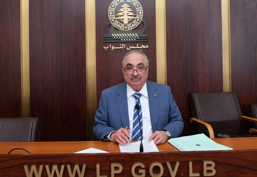 الحجار يُغرّد عن وزارة العتمة ومشكلة الكهرباء   الحجار يُغرّد عن وزارة العتمة ومشكلة الكهرباء