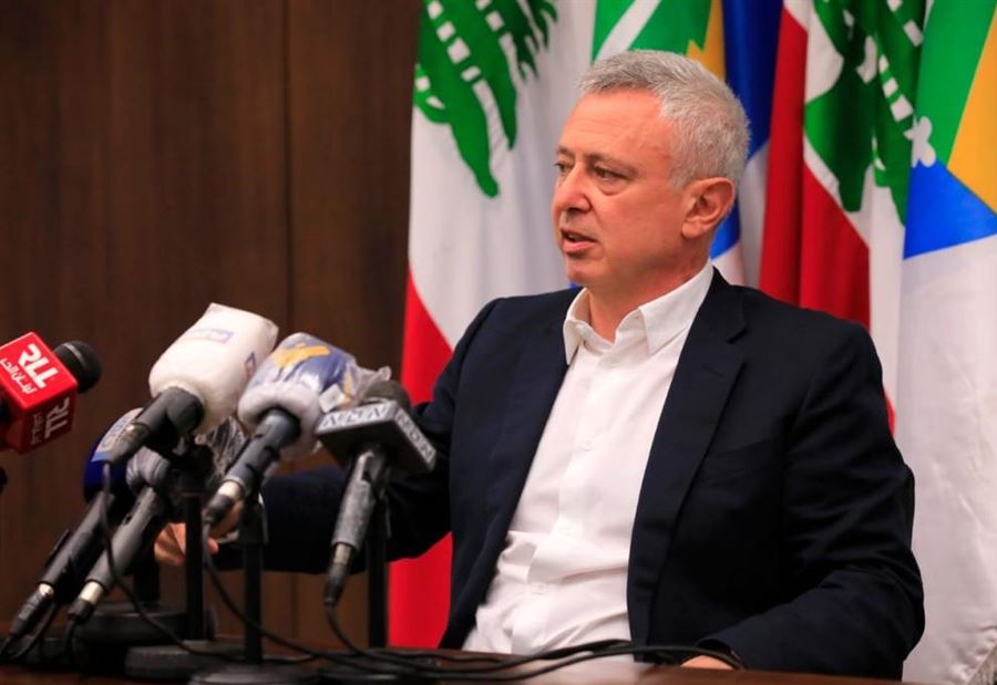 "حدودك لبنان يا سليمان"