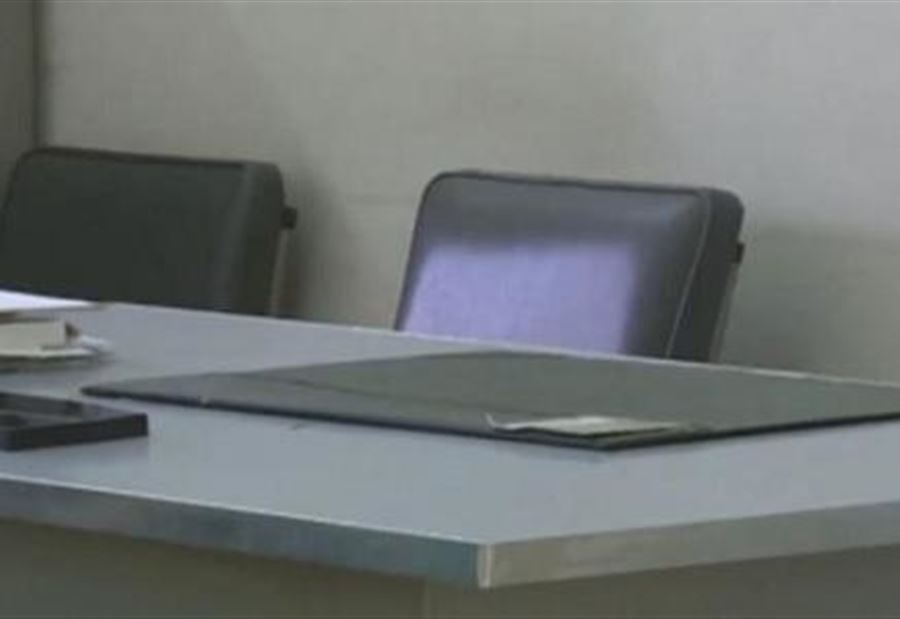 "التجاوزات" في التوظيف على نار حامية