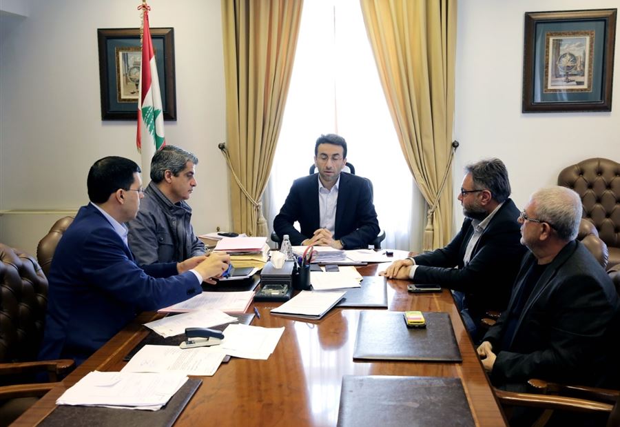 اجتماع لشبيب لتنفيذ التعميم حول البسطات والخيم في بيروت