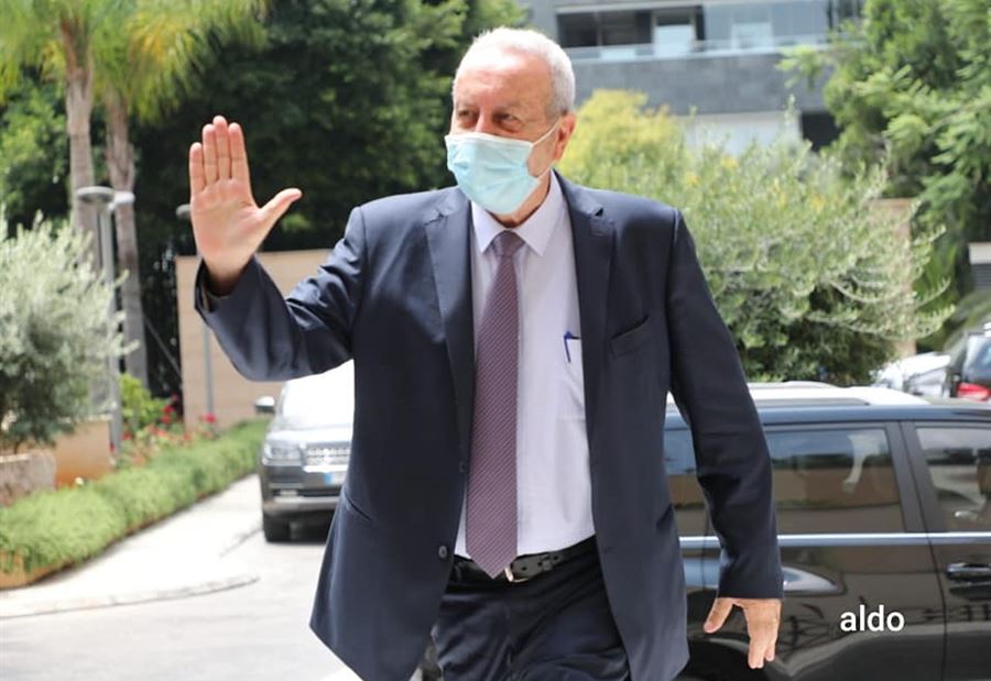 قاطيشا: أوقفوا الدعم قاطيشا: أوقفوا الدعم