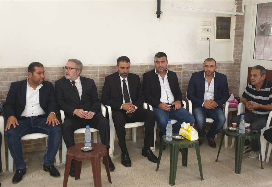 أبي اللمع يعزي بالشهداء باسم جعجع